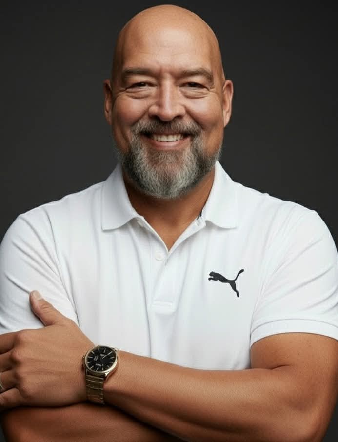 Golf instructor Arlen Bento Jr.